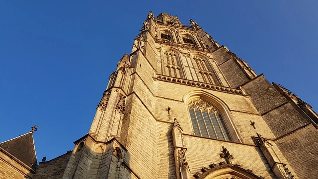 breda-gf7a15ad53_640